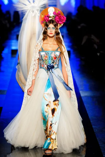 Look 23